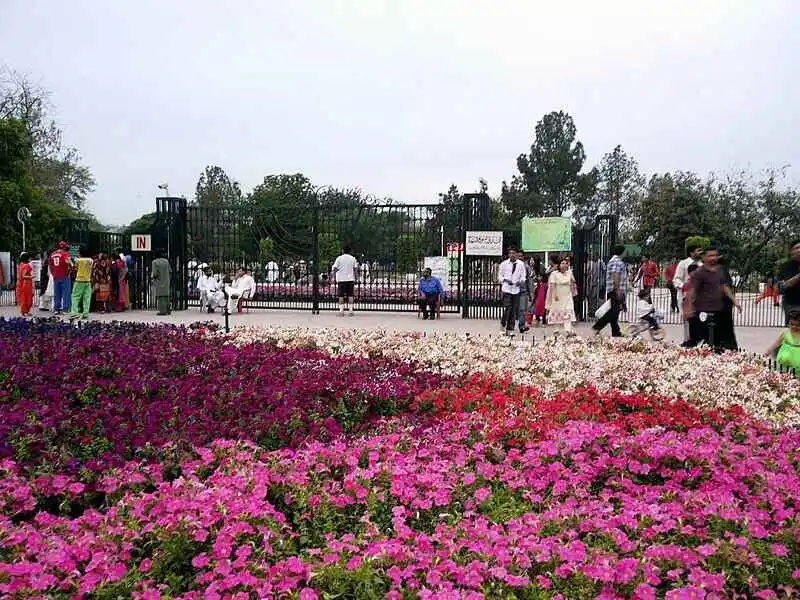 model town park places to visit in lahore